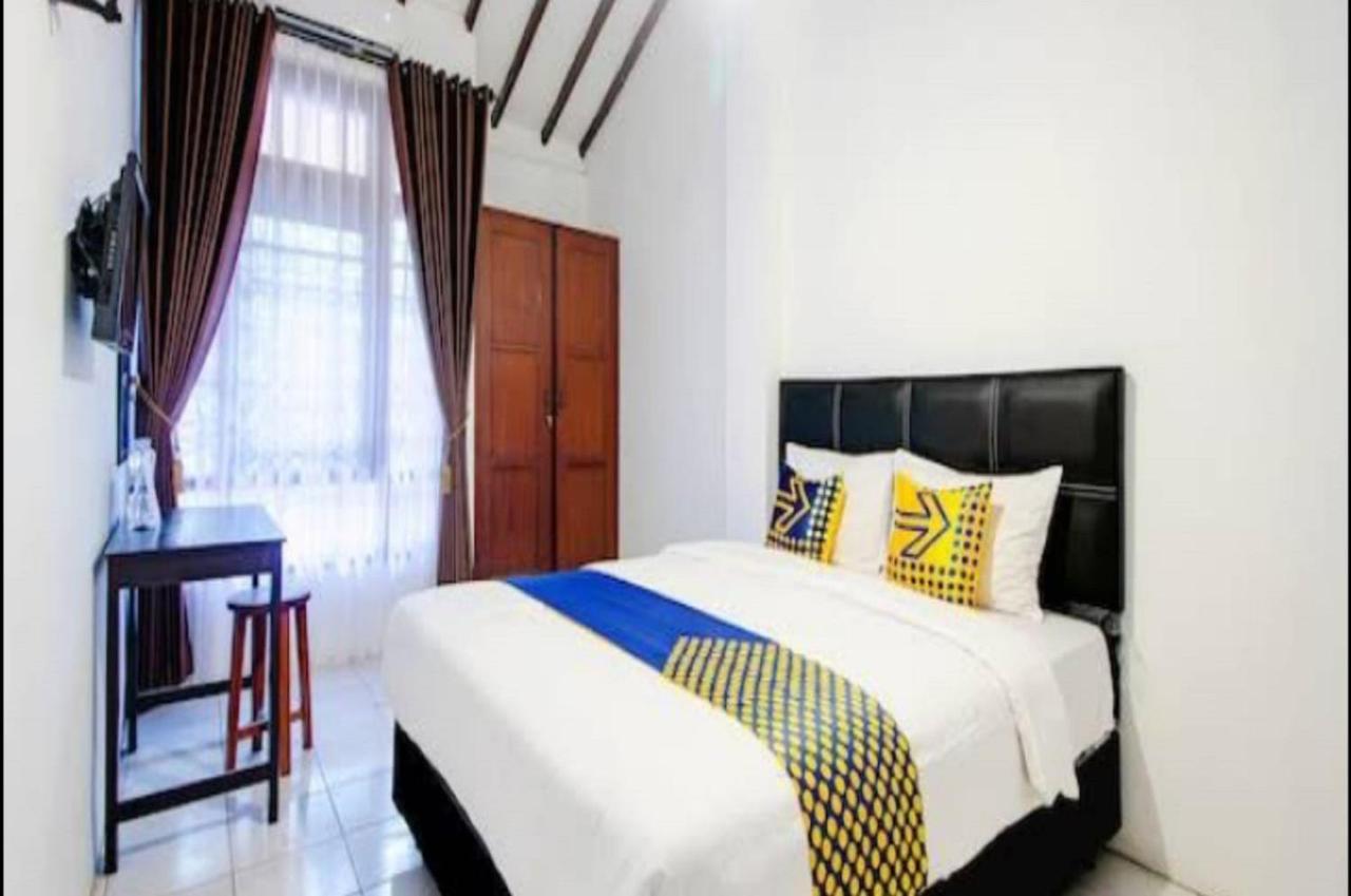 Spot On 2107 Ijo Pupus Syariah Residence Baturetno Dış mekan fotoğraf